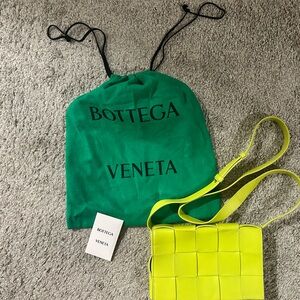 BOTTEGA VENETA PADDED CASSETTE HANDBAG